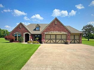 5026 Lake Breeze Rd, Grove, OK 74344