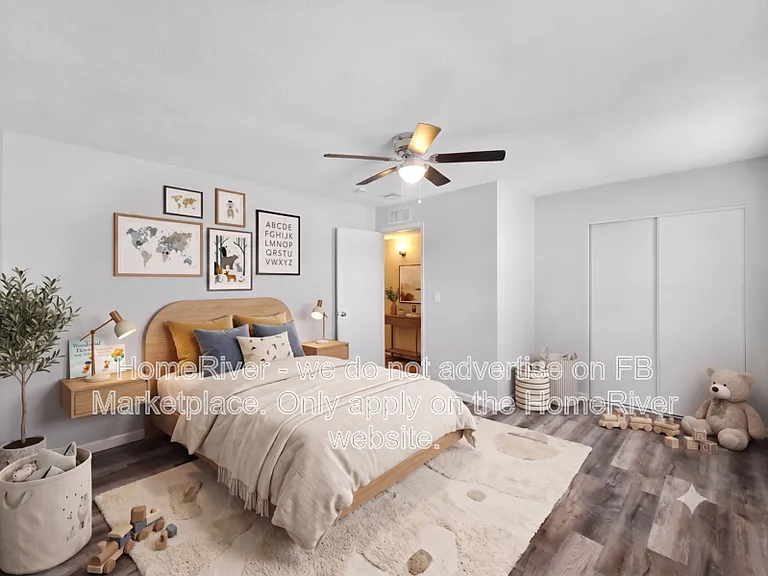 512 S 75th Pl — Photo 8