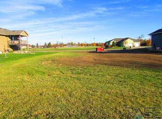 805 Jacob Cir, Garretson, SD 57030