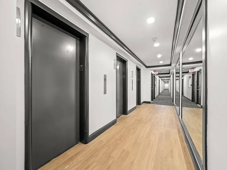 100-york-apartment-interior-2r