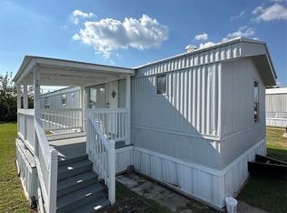 2021 N Battlebell Rd TRAILER 15, Highlands, TX 77562