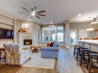 6961 Capella Park Ave, Dallas, TX 75236