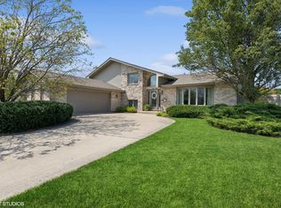 10030 Lindsay Ln, Mokena, IL 60448