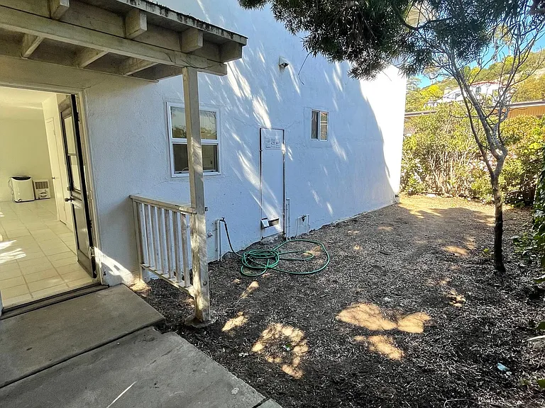 59 Ocean View Ave #A — Photo 12
