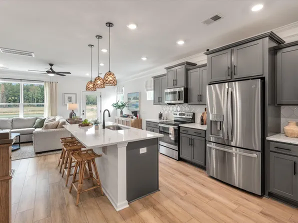 450 Duskywing Dr, Goose Creek, SC 29445