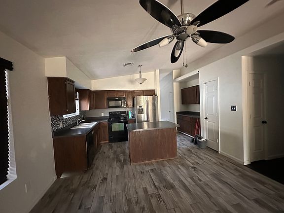 3rd image of 4110 S Cedar Ave