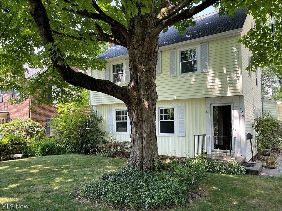 1st image of 926 Forest Dr