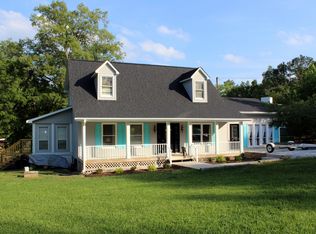 514 Hollaway Cove Rd, Chappells, SC 29037