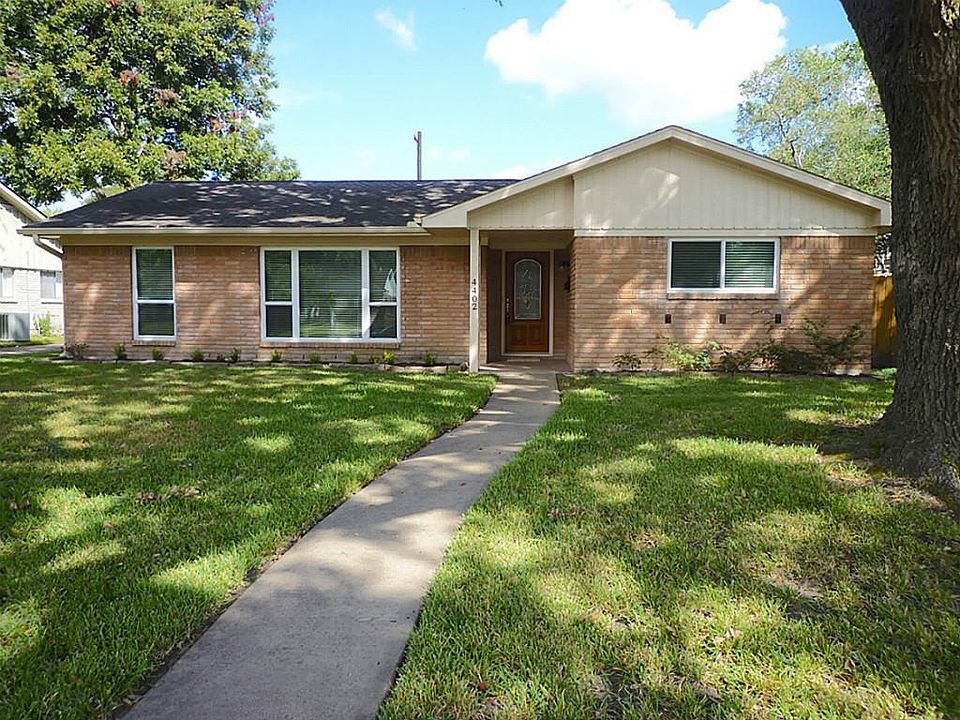Lovely remodeled home. Did not flood! Double paned windows.
