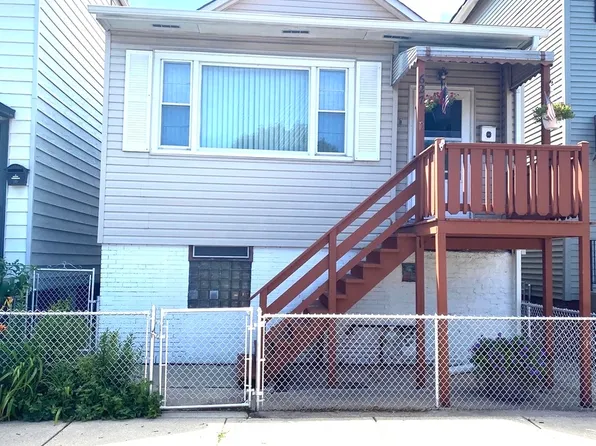 627 W 46th St, Chicago, IL 60609