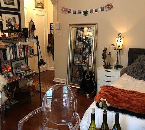 3rd image of 44 Garden Pl APT 3A