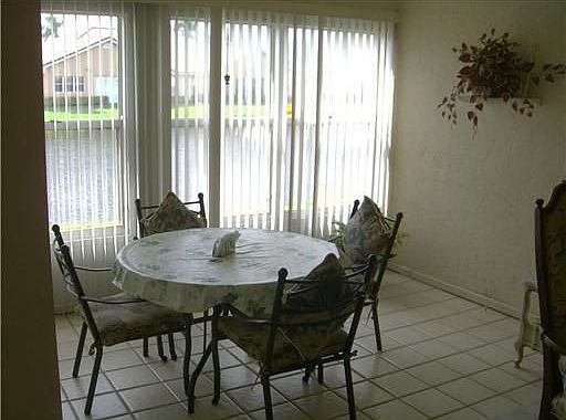 Home For Sale In Sweetwater