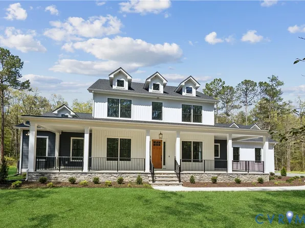 8989 Emily Jane Pl, Quinton, VA 23141