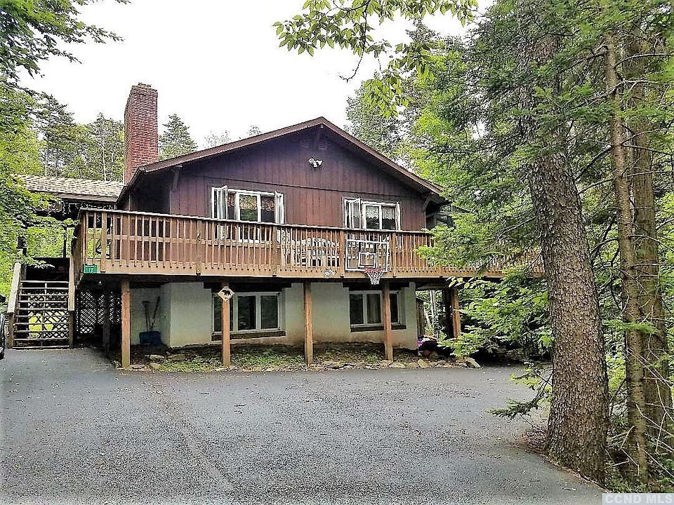 1st image of 18 Baker Court Dr