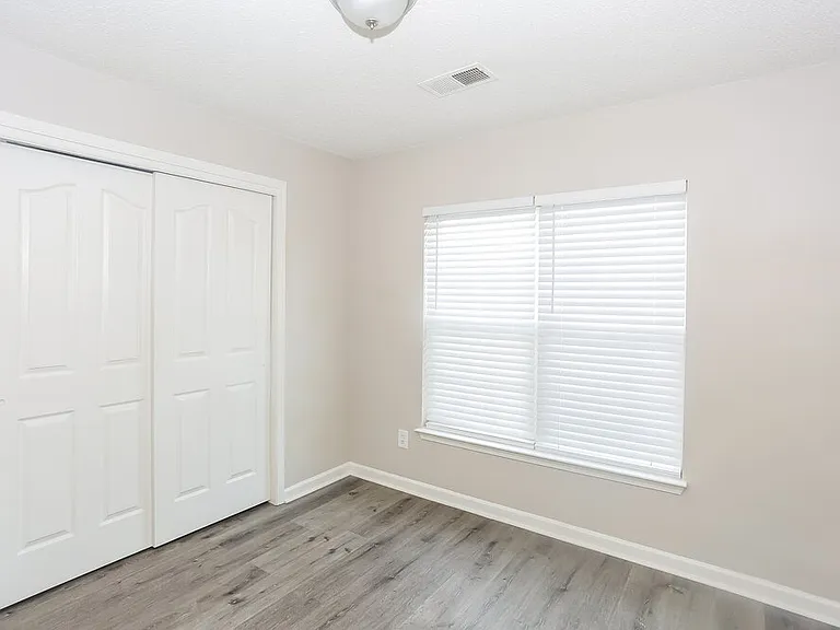 5821 Briggs Dr — Photo 8