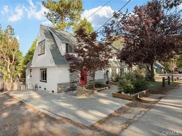 230 Hemlock Dr, Lake Arrowhead, CA 92352