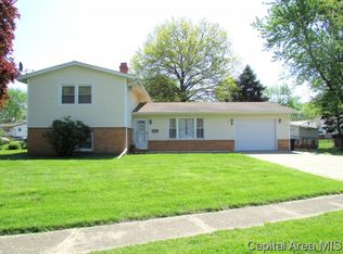 2050 Sudbury Rd, Springfield, IL 62702