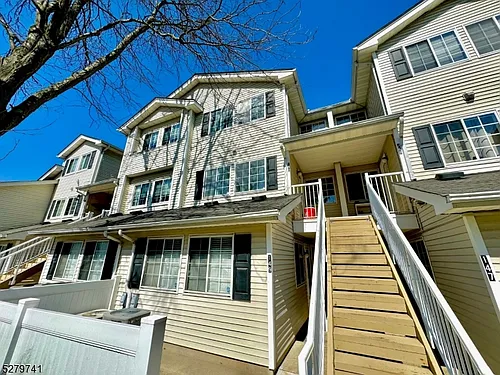 150 Cortland Ln Photo 1