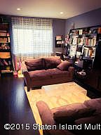 5th image of 76 Sandywood Ln