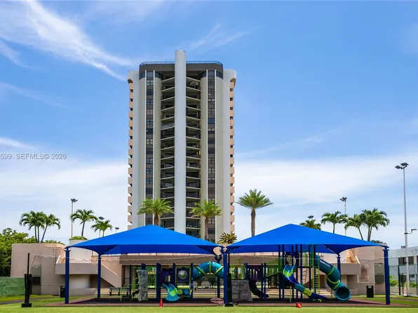 1800 NE 114th St APT 2309, Miami, FL 33181