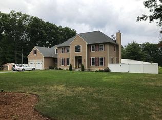 5 Shore Ln, Clinton, MA 01510