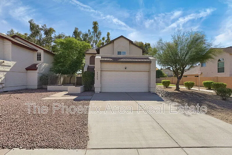 1115 E Estrella Dr