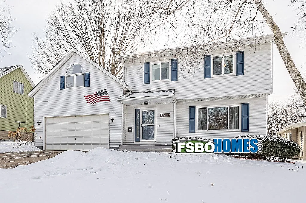 1819 Queens Dr photo 1
