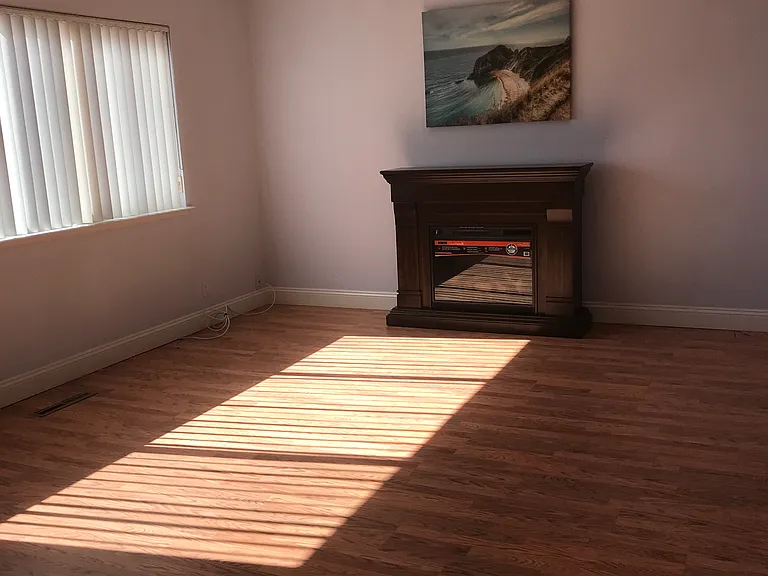355 Norfolk Dr — Photo 3