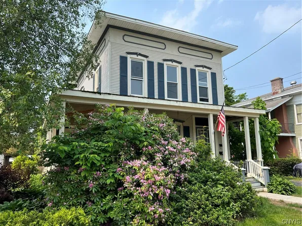 63 Lake St, Pulaski, NY 13142