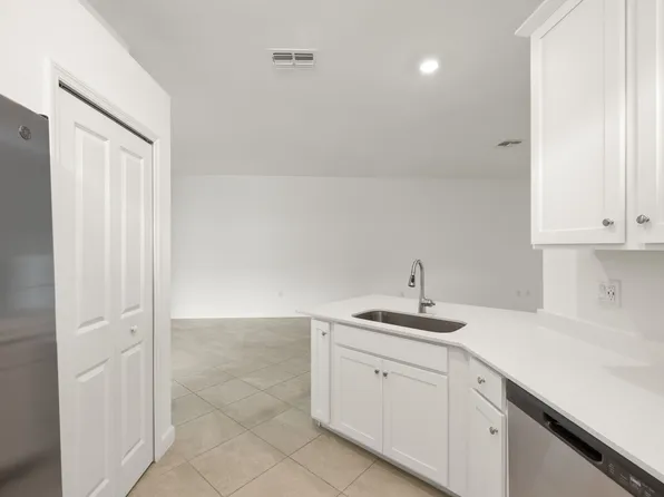 9077 Leatherwood Loop, Lehigh Acres, FL 33936