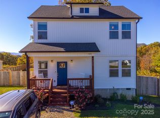 955 N Canton Rd, Canton, NC 28716