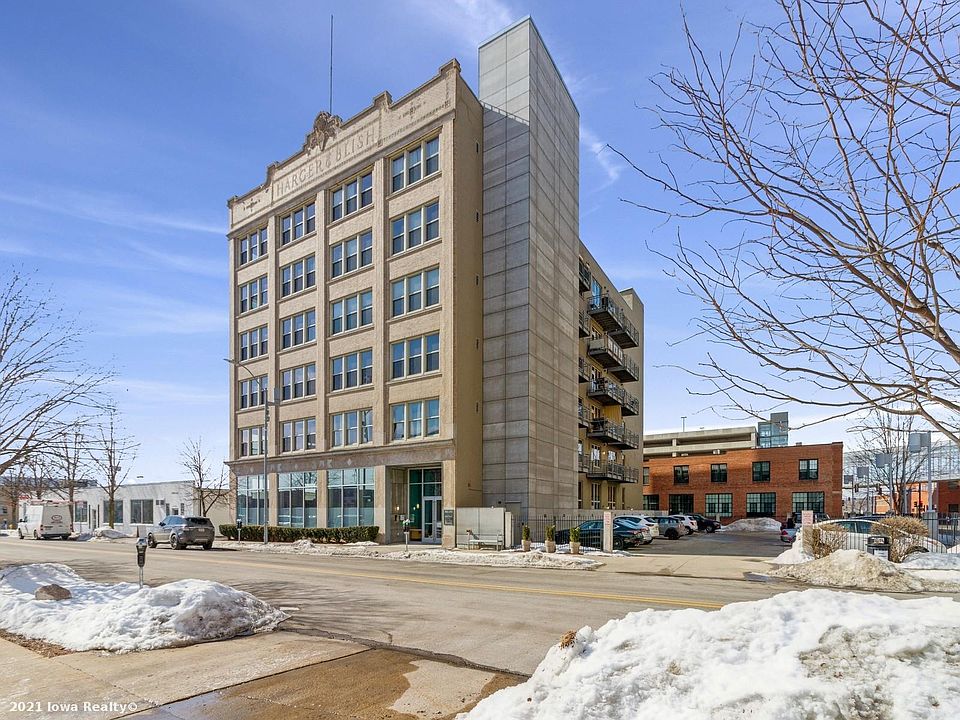 1st image of 112 E 11th St #202