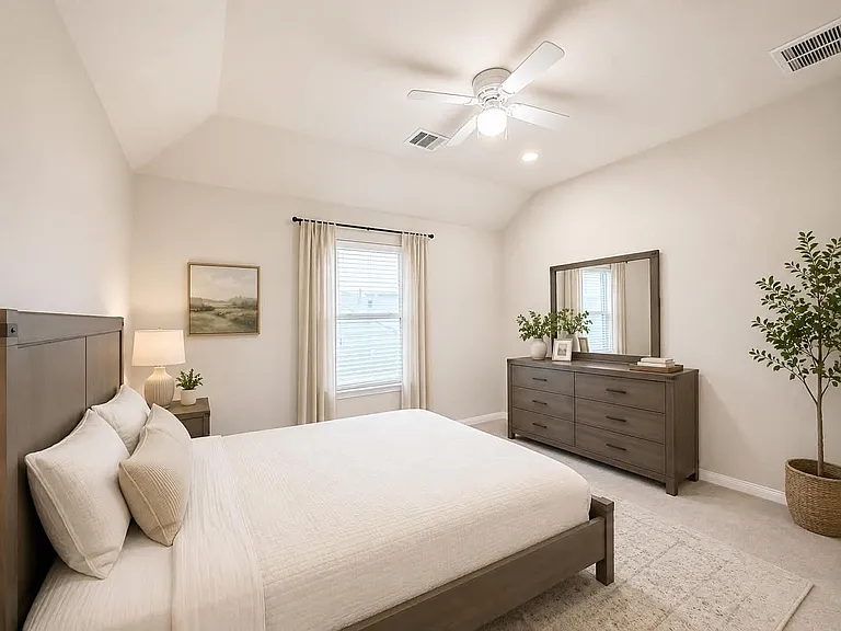 1247 S Maple Dr — Photo 11