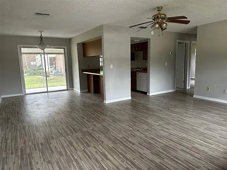 590 Belltower Ave #H — Photo 3
