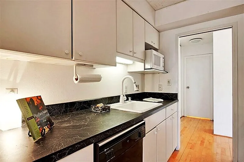 1 bed, 1.0 bath, 772 sqft, $2,300 — Photo 4