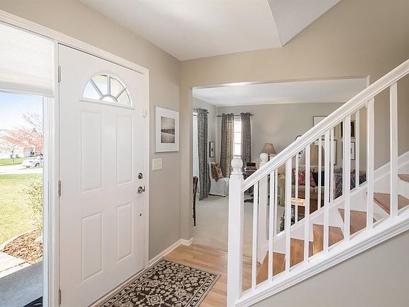 3rd image of 2805 Green Valley Dr