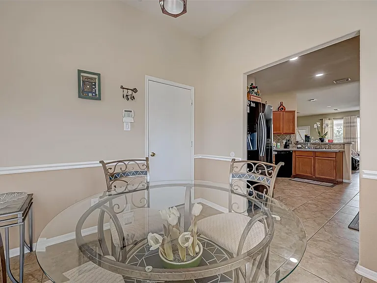 19223 Brook Village Rd — Photo 24