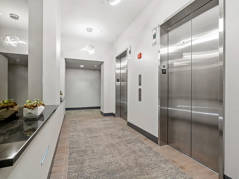 700 Harrison Ave #305 — Photo 30