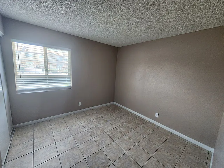 1705 Breckenwood Ct #1 — Photo 16