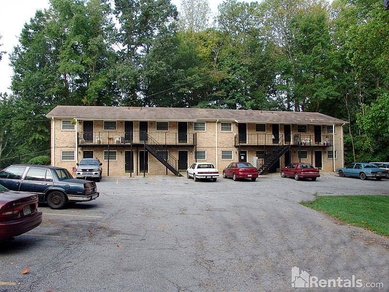 2nd image of 127 McBee St APT 6