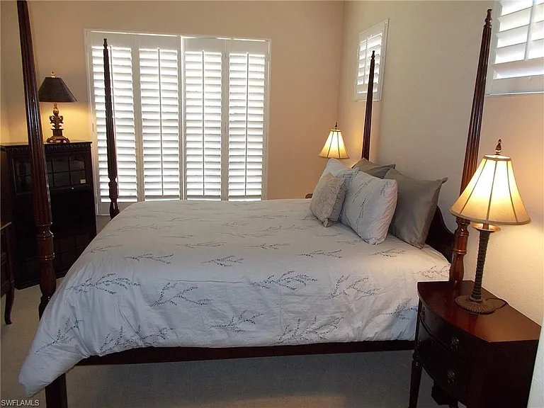 2444 Ravenna Blvd #202 — Photo 9