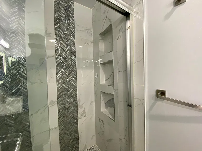 In Shower Storage For Shampoo
