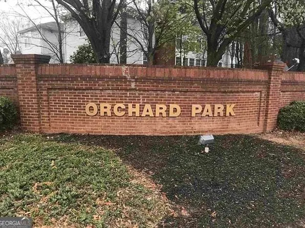 4241 Parkview Ct, Stone Mountain, GA 30083