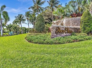 10922 Lake Front Pl, Boca Raton, FL 33498