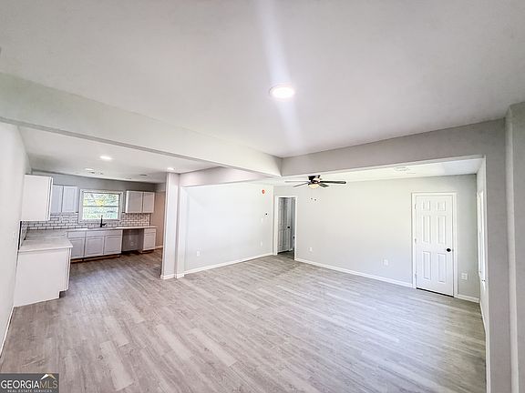 5th image of 2328 Bonner Rd