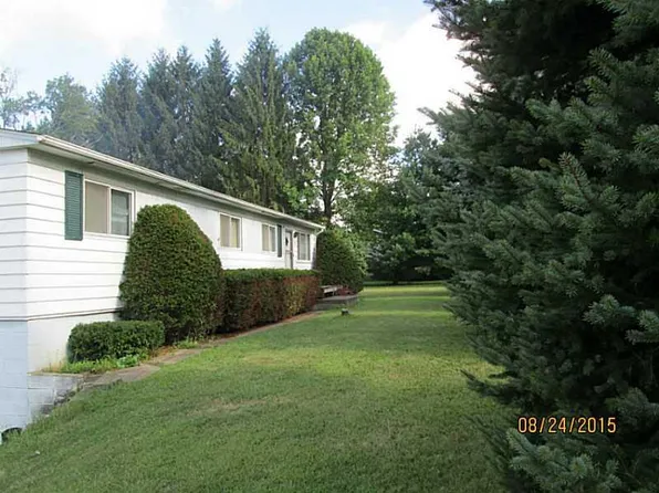 12927 Brooks Rd, Meadville, PA 16335