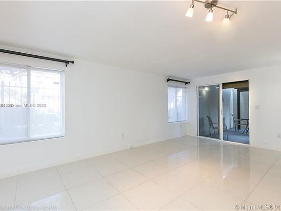 3rd image of 850 N Miami Ave W #103