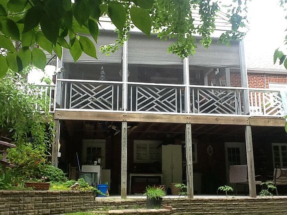 Large 12 X 20 screened in Porch