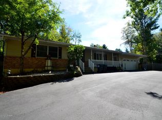 140 Elm Dr, Blakeslee, PA 18610