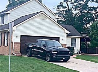 747 Kentucky Dr, Rochester Hills, MI 48307